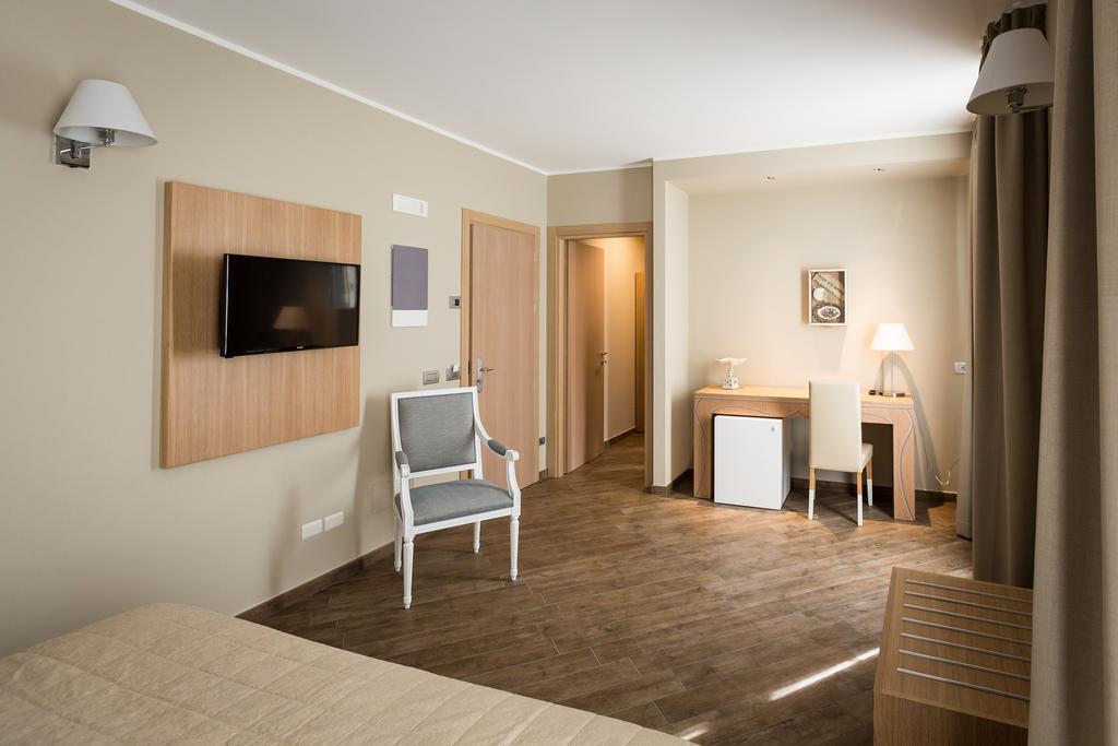 Hotel Monteverde Acqui Terme Ngoại thất bức ảnh